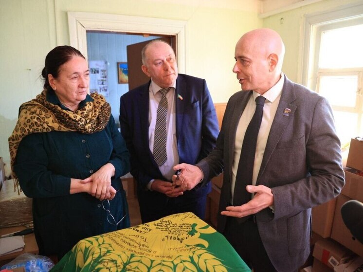 Сокол обсудил с орджоникидзевскими волонтерами помощь фронту