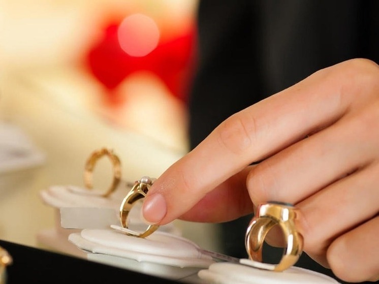 Почему завтра нельзя покупать золотые украшения