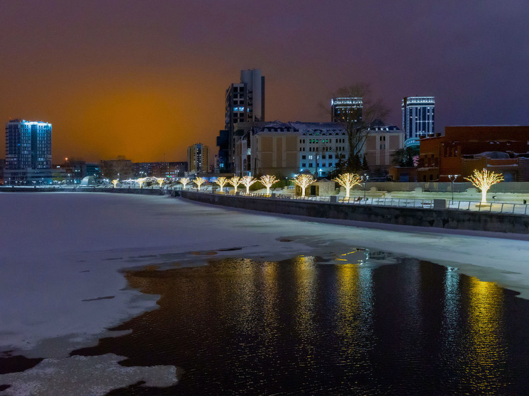«Нескучный» гид по Челябинску представили на форуме городов