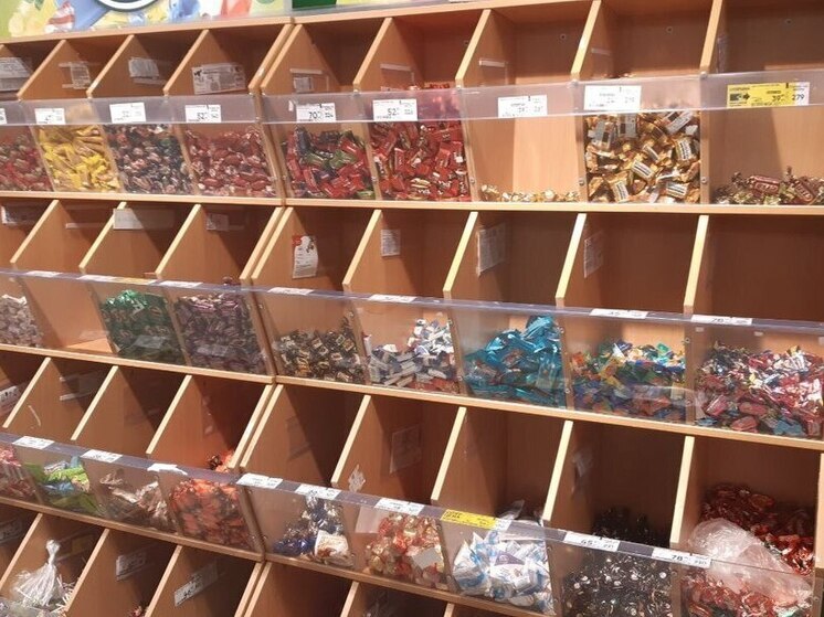 Специалисты управления Роспотребнадзора по Республике Хакасия напомнили, как выбрать сладкий подарок в преддверии новогодних праздников