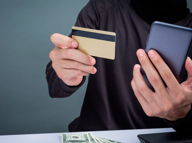 Липчанка перевела 2,3 млн рублей на «безопасные счета» лже-сотрудникам банка и ФСБ