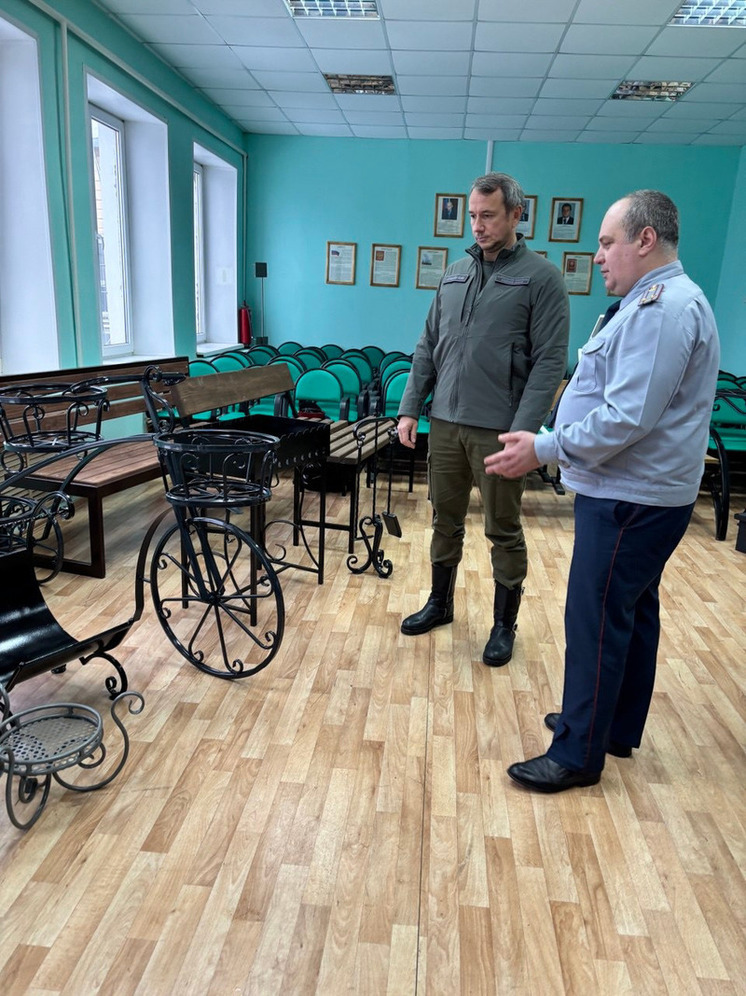  Зампред Правительства Смоленской области Петр Илюхин оценил производственный потенциал сафоновской колонии