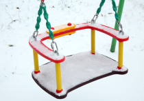 На частный детский садик, расположенный в квартире на втором этаже жилого дома на Можайском шоссе, пожаловались москвичи