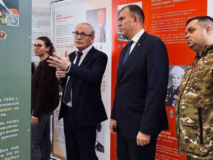 В Тюменской области жители региона знакомятся с экспозицией «Герои Земли Тюменской»