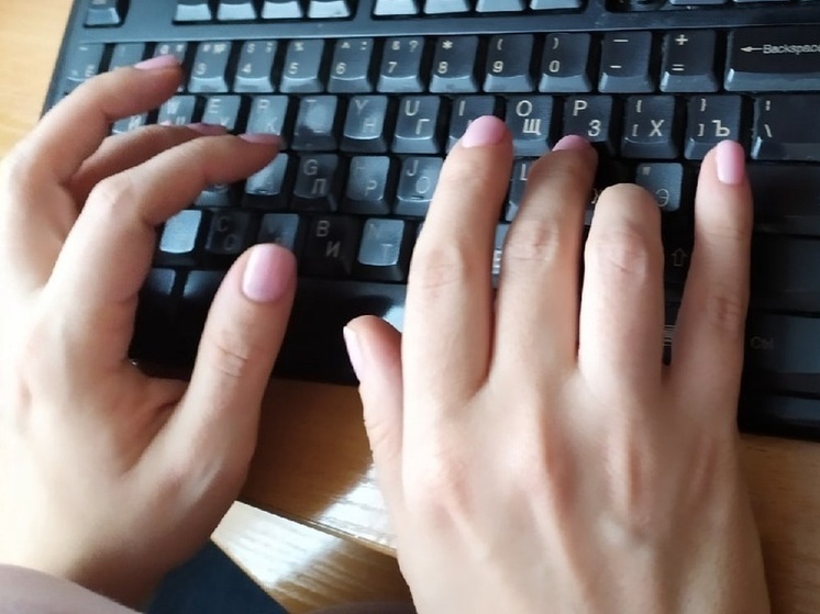 Молодая вологжанка выманивала деньги у друга в соцсети якобы на лечение сестры