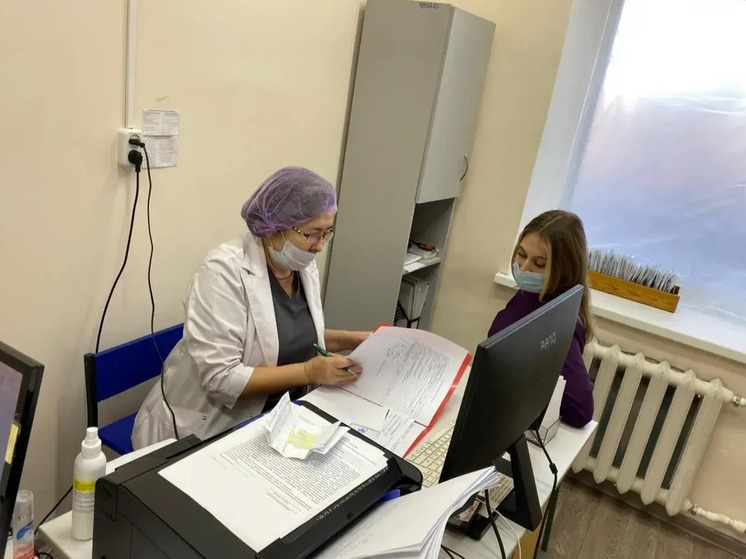 Беременные Якутии получают системы непрерывного мониторинга глюкозы: более 300 женщин уже обеспечены