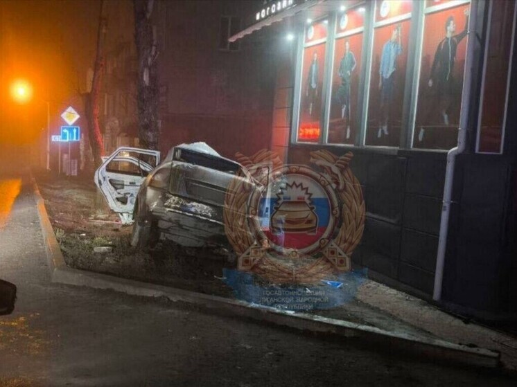 В ДТП в Стаханове погиб водитель, его пассажирка-подросток госпитализирована