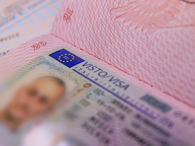 Стало известно, представители каких профессий, не смогут получить шенгенскую визу