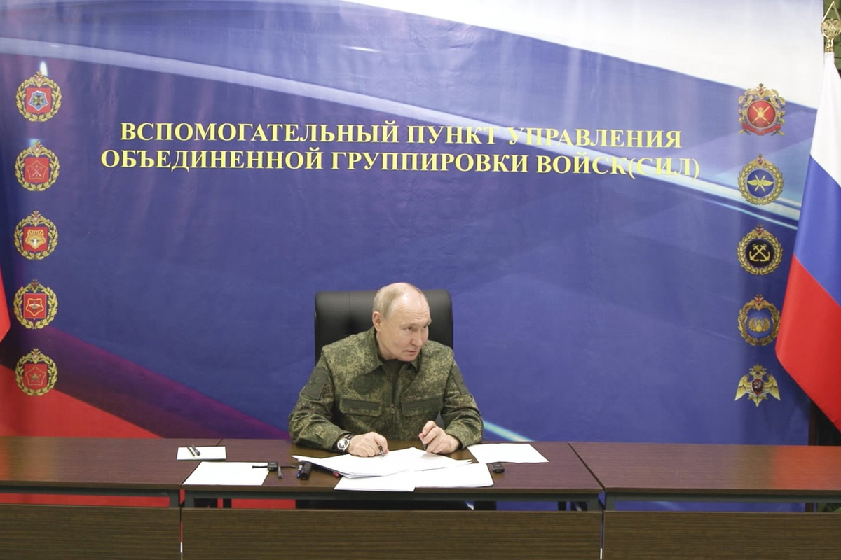 «Придется направить войска»: назван повод для буферной зоны под Киевом после доклада Путину