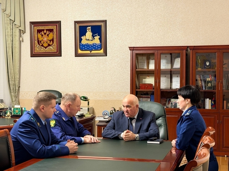 Губернатор Костромской области встретился с новым природоохранным прокурором