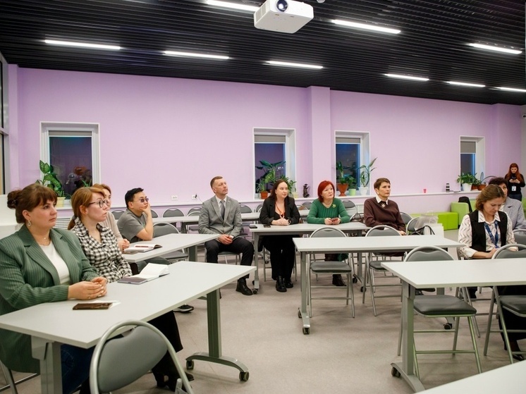 Вице-спикер Собрания депутатов НАО принял участие в работе круглого стола