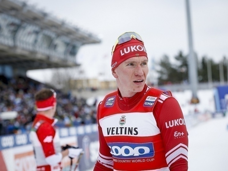 ФЛГР приостановила действие RUS-кода Александра Большунова — трёхкратного олимпийского чемпиона — до восстановления Александра Бакурова, пострадавшего в инциденте 29 ноября в Кировске. После финиша спринта Большунов толкнул соперника, за что был дисквалифицирован. В видеообращениях он выразил сожаление, назвал поступок ошибочным, но также обвинил Бакурова в тактических нарушениях и нецензурной лексике. RUS-код необходим для допуска к официальным соревнованиям в России. 