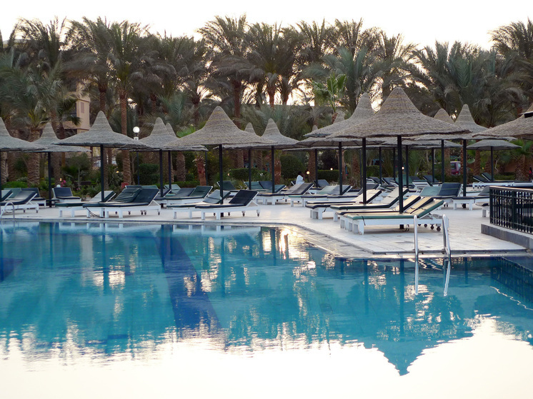 Жена российского депутата выложила фото из Дубая и послала подписчиков матом