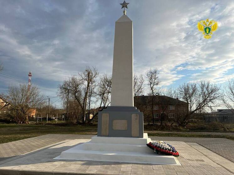 Под Козельском во время ремонта обелиска павшим украли деньги