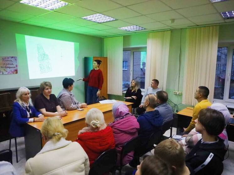 В Большевике обсудили будущее центрального сквера