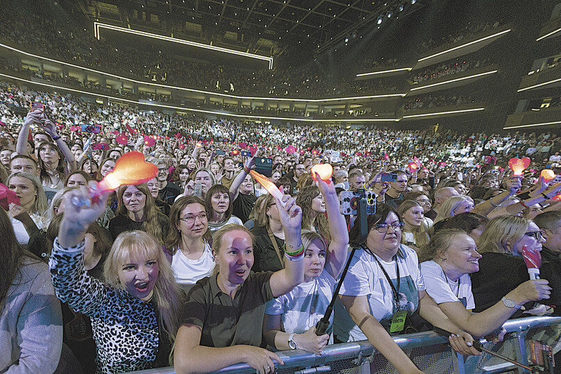 «Иванушки» отметили тридцатилетие тремя концертами и народными гуляньями