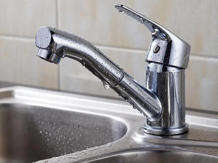 В Невельске 4 декабря на два часа отключат воду на нескольких улицах