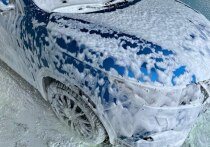 С приходом зимы многие автомобилисты задаются вопросом, как правильно мыть машину, чтобы не столкнуться с неприятными последствиями