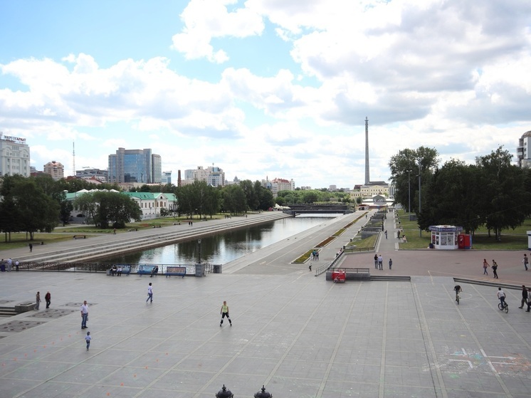 Свердловская область участвует в ежегодном Дне благотворительности