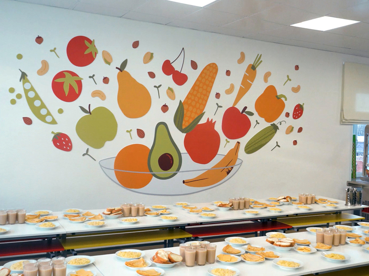 Энергетики и депутаты помогли отремонтировать столовую в сургутской школе