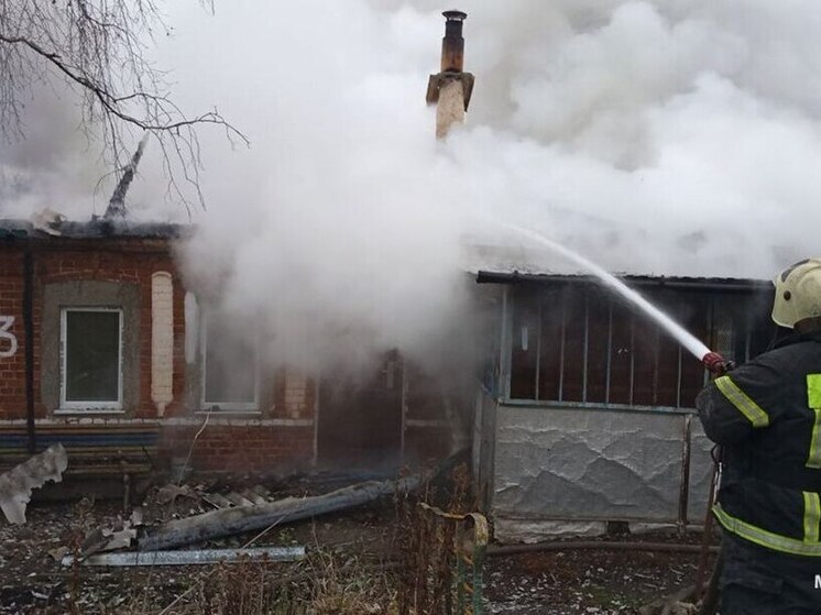 В Плавском районе горел дачный дом