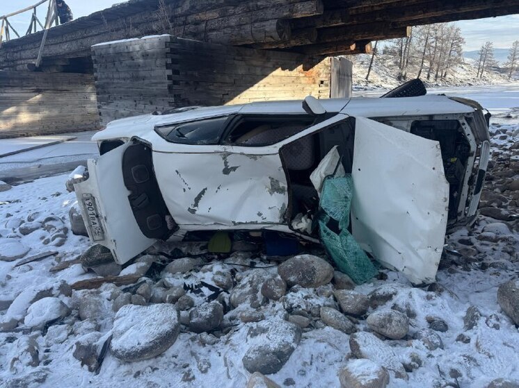 На Алтае «бесправный» водитель устроил ДТП и угодил на больничную койку