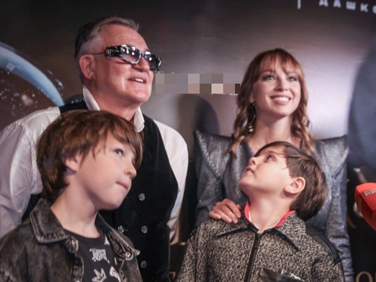 Дмитрий и Полина Дибровы появились вместе на публике после развода