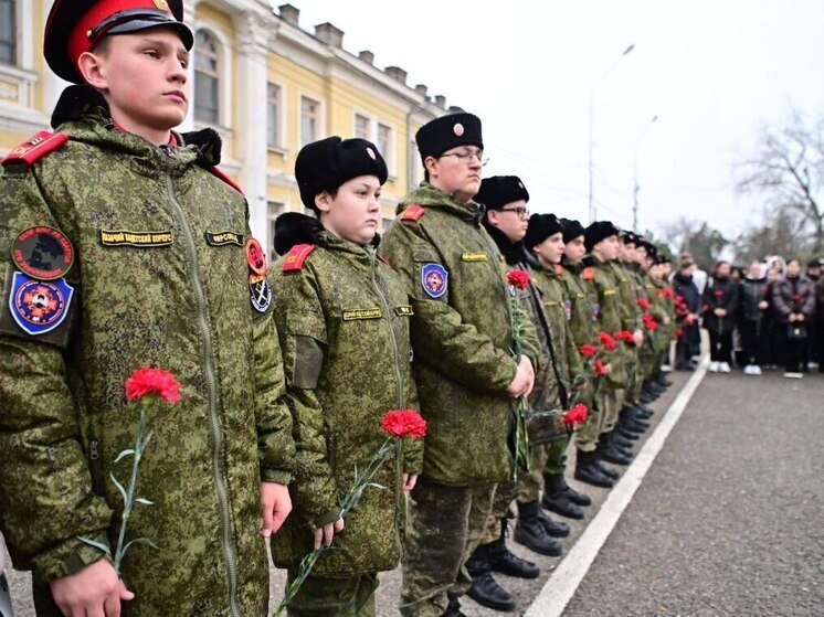 В Будённовске почтили память Неизвестного Солдата