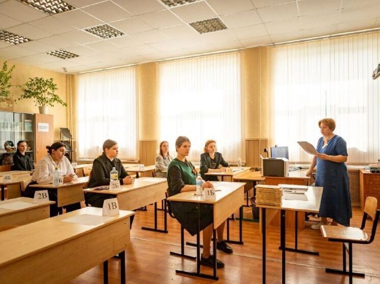 В Курске на итоговое сочинение выпускникам отвели 3 часа 55 минут