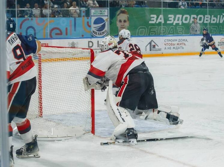 ХК «Арктика» на домашней арене сразится с «Факелом Ямала»