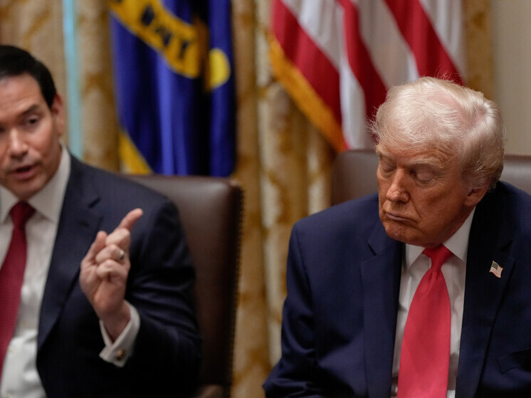 Поведение Трампа поставило вопрос о непрозрачности его состояния здоровья