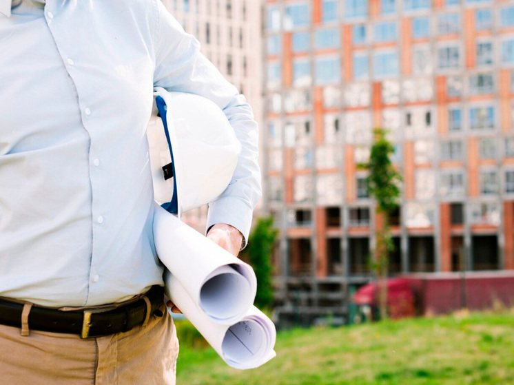 Скандал с подрядчиками тормозит ремонт старейшей школы в Липецкой области