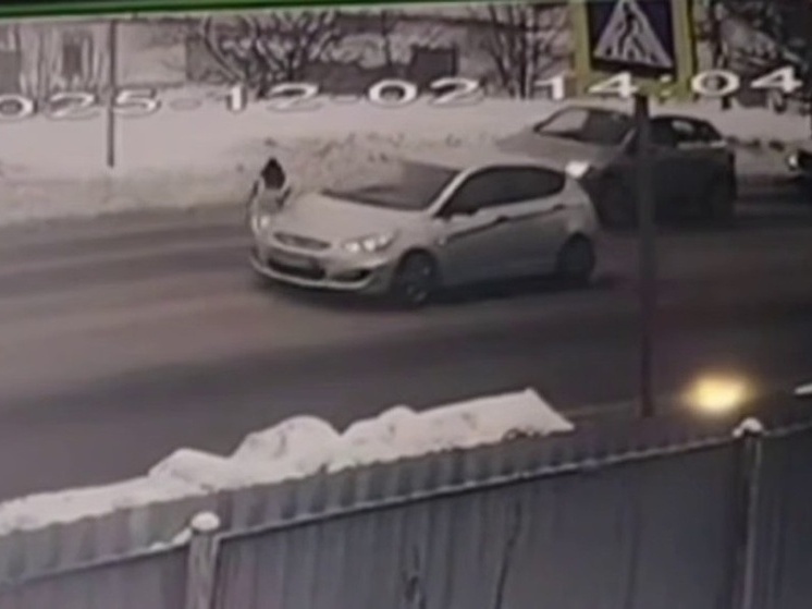 Иномарка сбила ребенка на зебре в Кузбассе