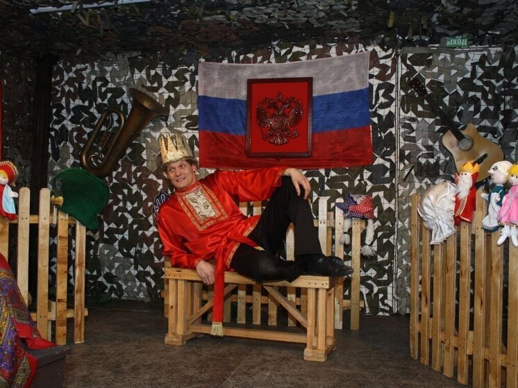 Народный артист ЛНР выступил с концертом перед бойцами на передовой