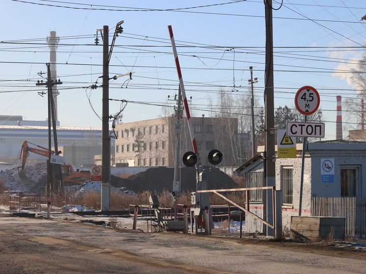 В Челябинской области починили 12 железнодорожных переездов