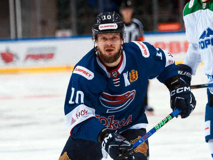 Воронежский хоккеист Алексей Князев продолжит карьеру в Барнауле