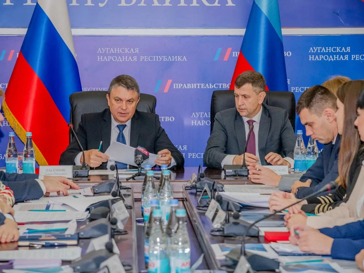 Глава Луганской Народной Республики Леонид Пасечник провел заседание Совета по улучшению качества жизни в регионе
