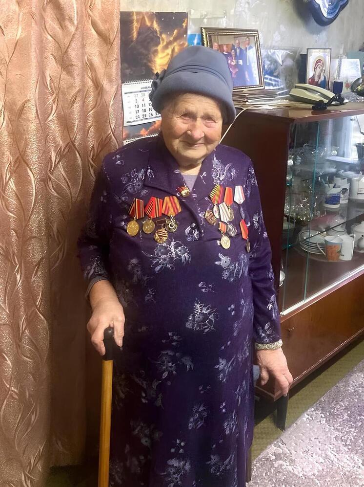 В Тверской области вековой юбилей отмечает ветеран войны Зоя Ладыгина
