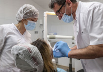 Белоснежные зубы — предмет вожделения многих из нас