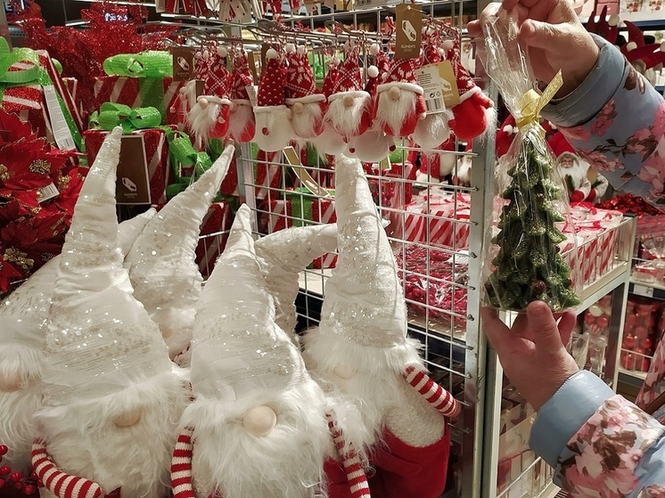 Эксперт Александр Азар: перед Новым годом россиян ждет повышение цен на востребованный товар