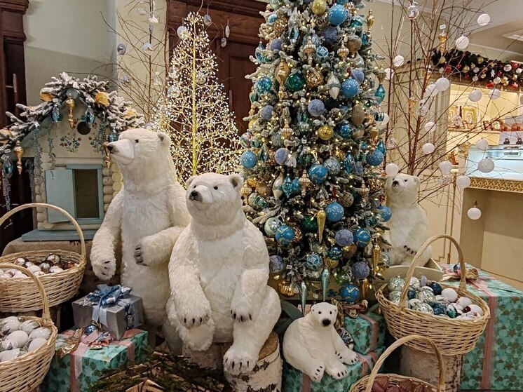 Эксперт рассказала, чем опасны мерцающие огни новогодней ёлки