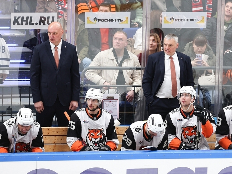 «Амур» прекратил сотрудничество с главным тренером Александром Гальченюком