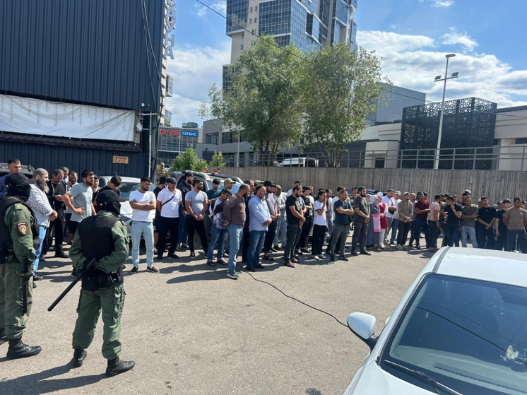 Трое туляков подозреваются в незаконной легализации более 150 мигрантов