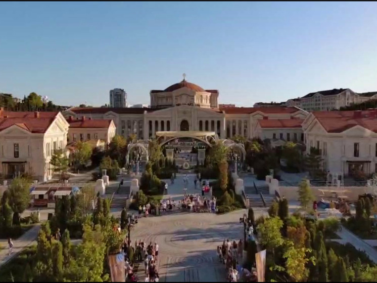 Свыше двухсот школьников из Запорожской области побывали в «Новом Херсонесе» в Севастополе