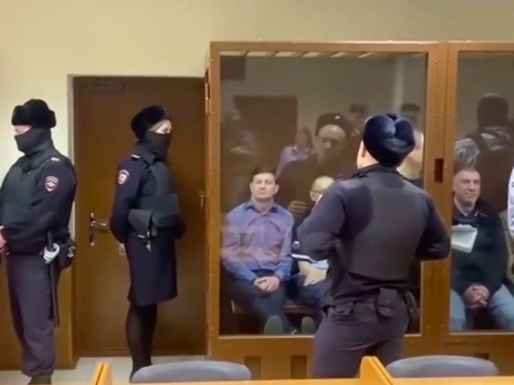 Сергей Фургал приговорен к 25 годам колонии: завершилось одно из самых громких уголовных дел последних лет