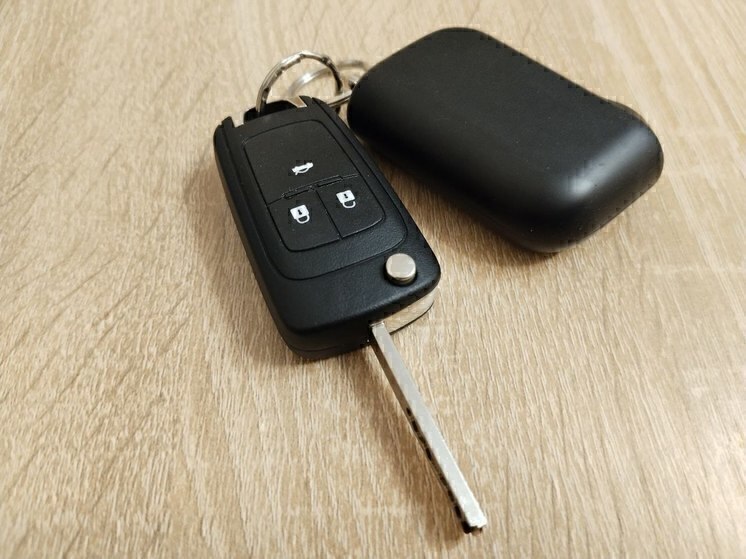 Водителей попросили убрать брошенные авто с двух улиц Белгорода