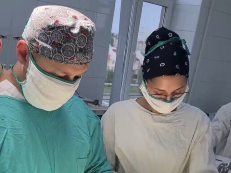 Энгельсские врачи поставили на ноги 91-летнюю пациентку с переломом шейки бедра