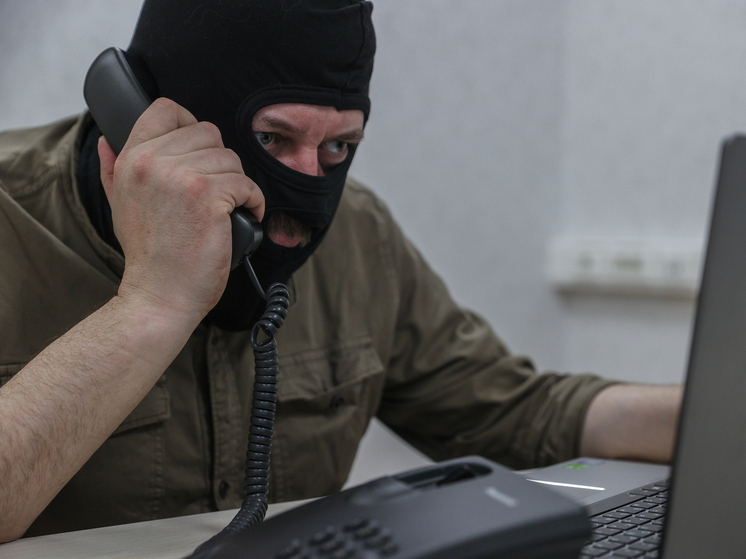 Назван главный способ воздействия телефонных мошенников на жертву: «Вся страна в легком гипнозе»