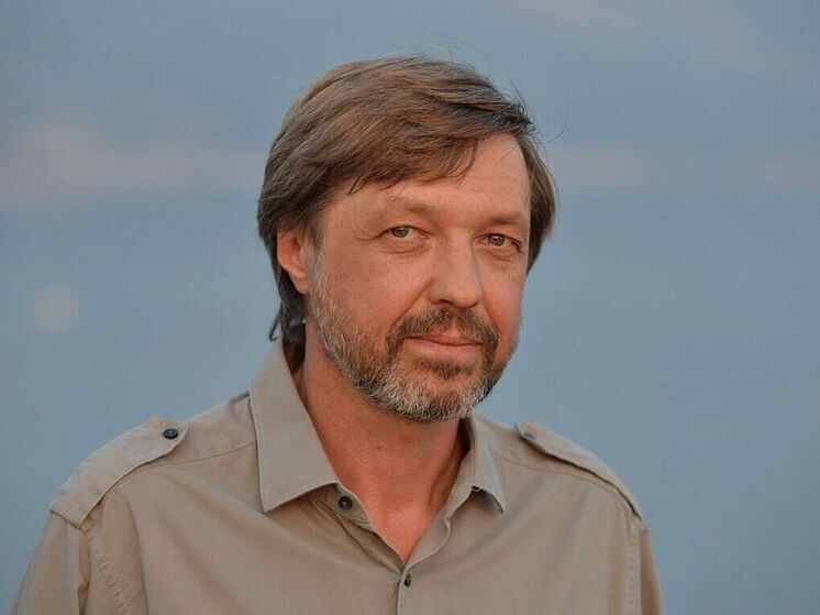 Экономист Олег Николаев рассказал, чем может объясняться резкий рост в обращении наличных