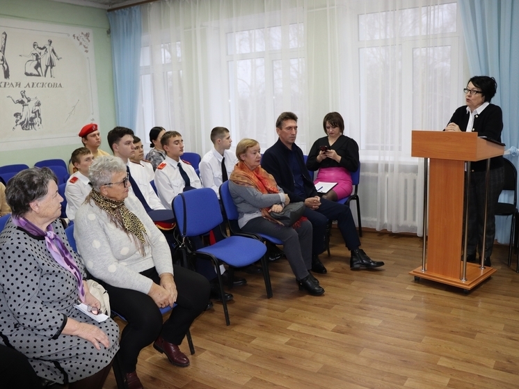 В Кромском районе состоялась дискуссия на тему «Общество и власть — единство ради Победы!»